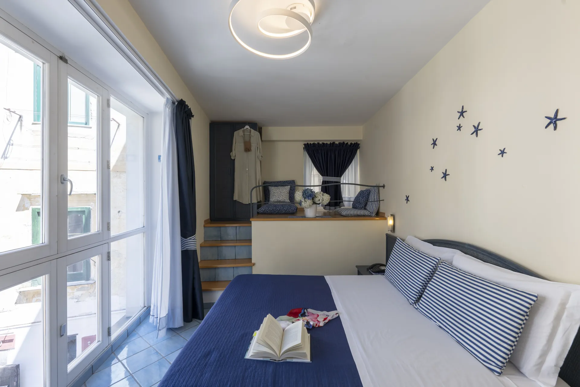 junior suite sharon house_3